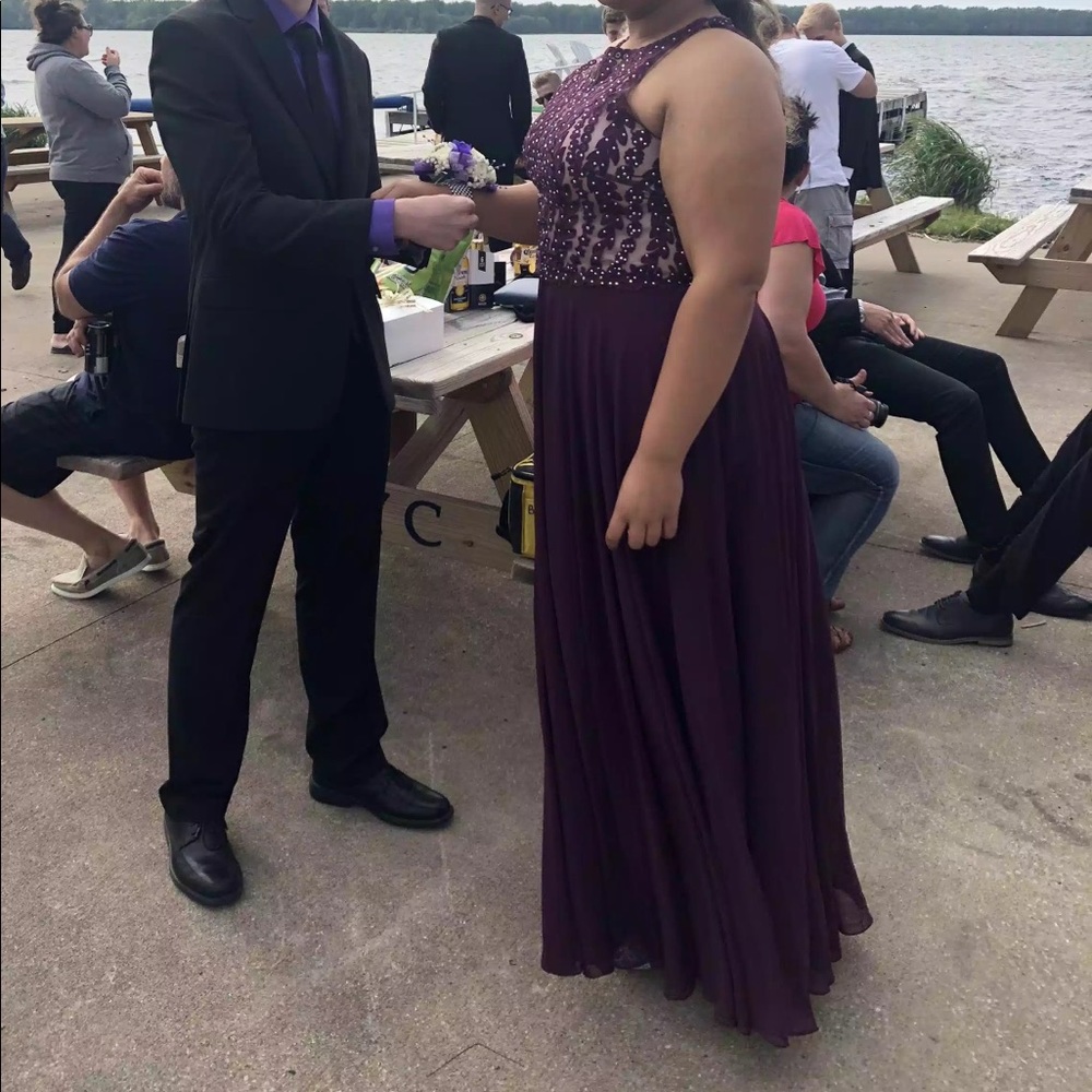 Prom Dress - Picture 2 of 4
